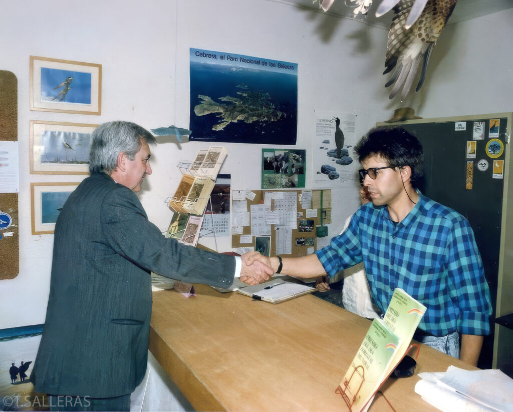 El President Cañellas al centre d'informació del Parc Natural de s'Albufera, 1987. ©T.Salleras